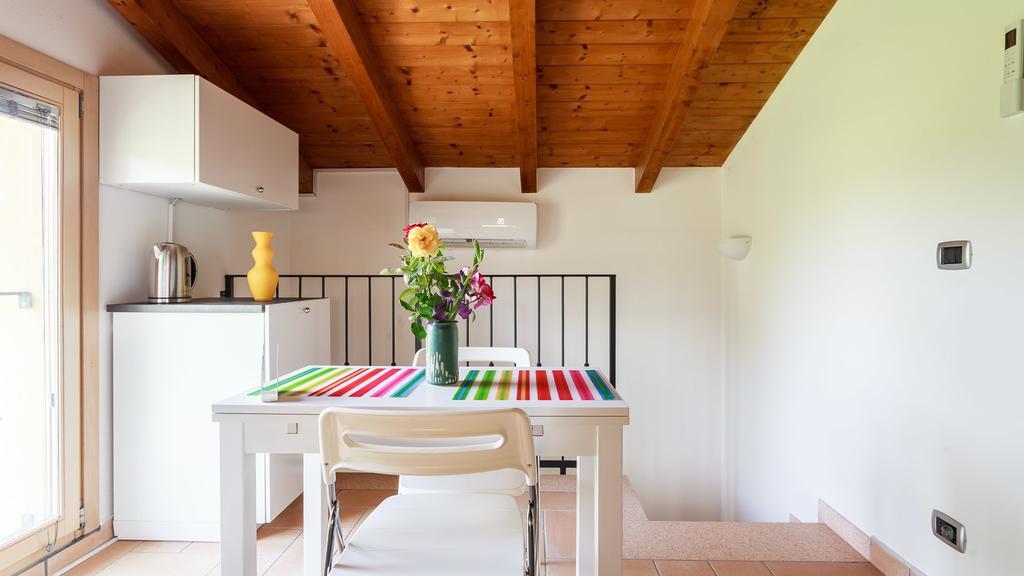 B&B Nido Sui Laghi San Donnino della Nizzola Экстерьер фото